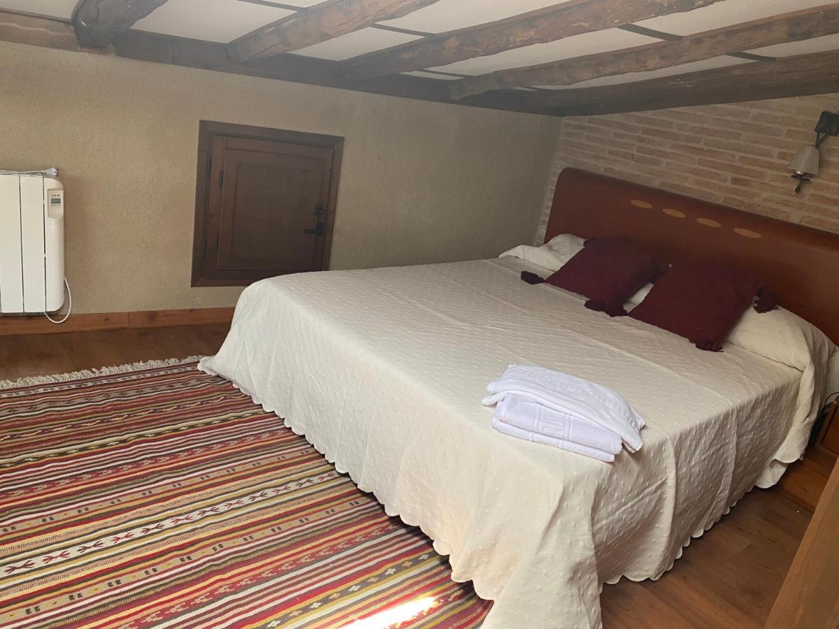 Casa Zapatero En Somontano Villa Salas Bajas ภายนอก รูปภาพ